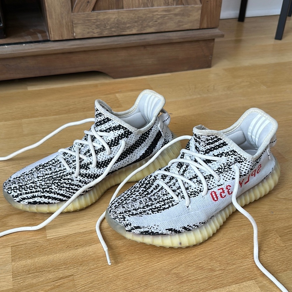 Yeezy Boost 350 V2 Zebra Pattern Sneakers